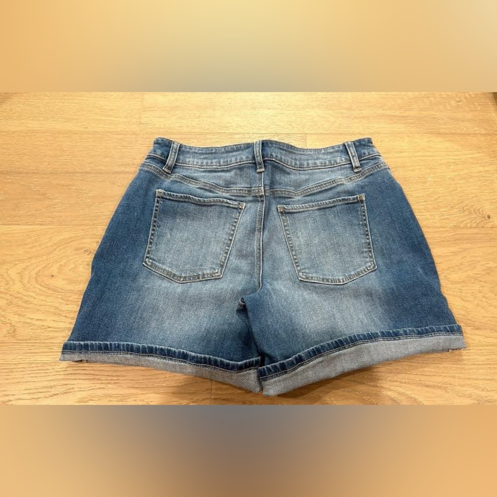 Ladies Jean shorts